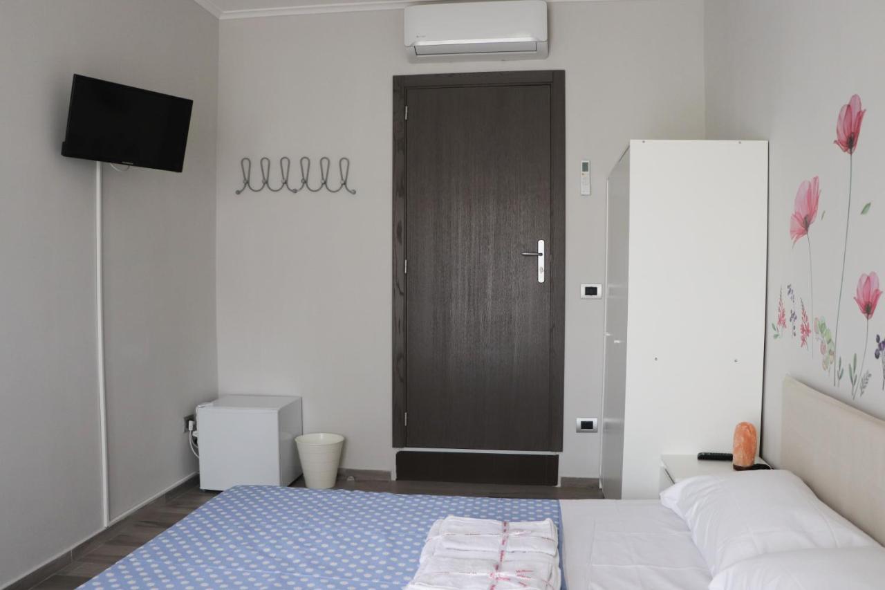 B&B Francesco Fly Napoli Eksteriør billede